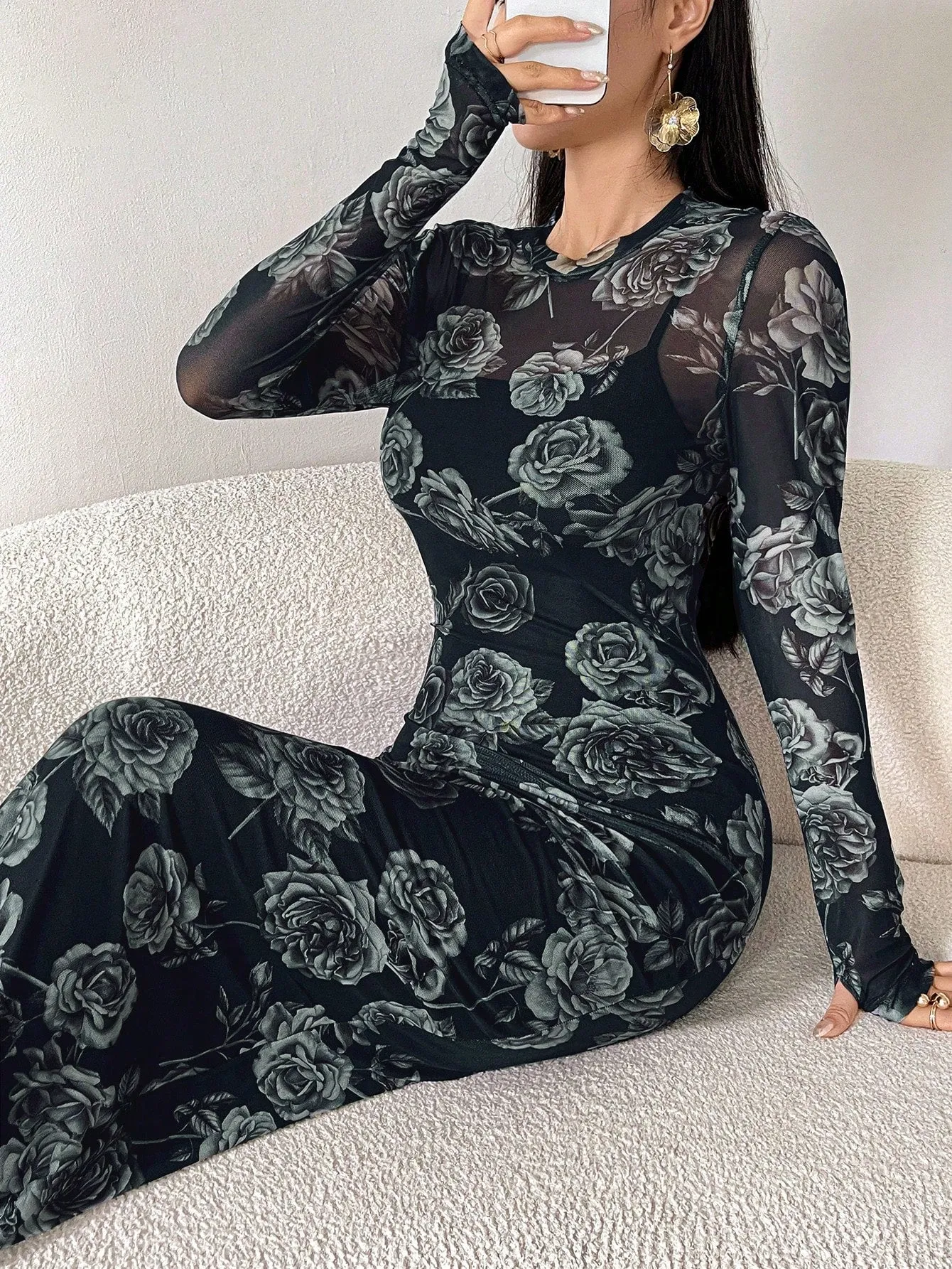 Modely Floral Print Round Neck Bodycon Long Sleeve Dress