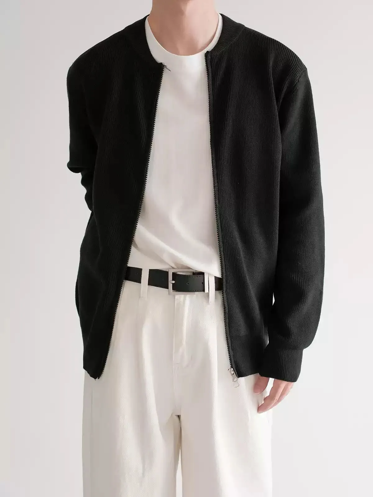 Zhou Thin Knitted Zipped Jacket